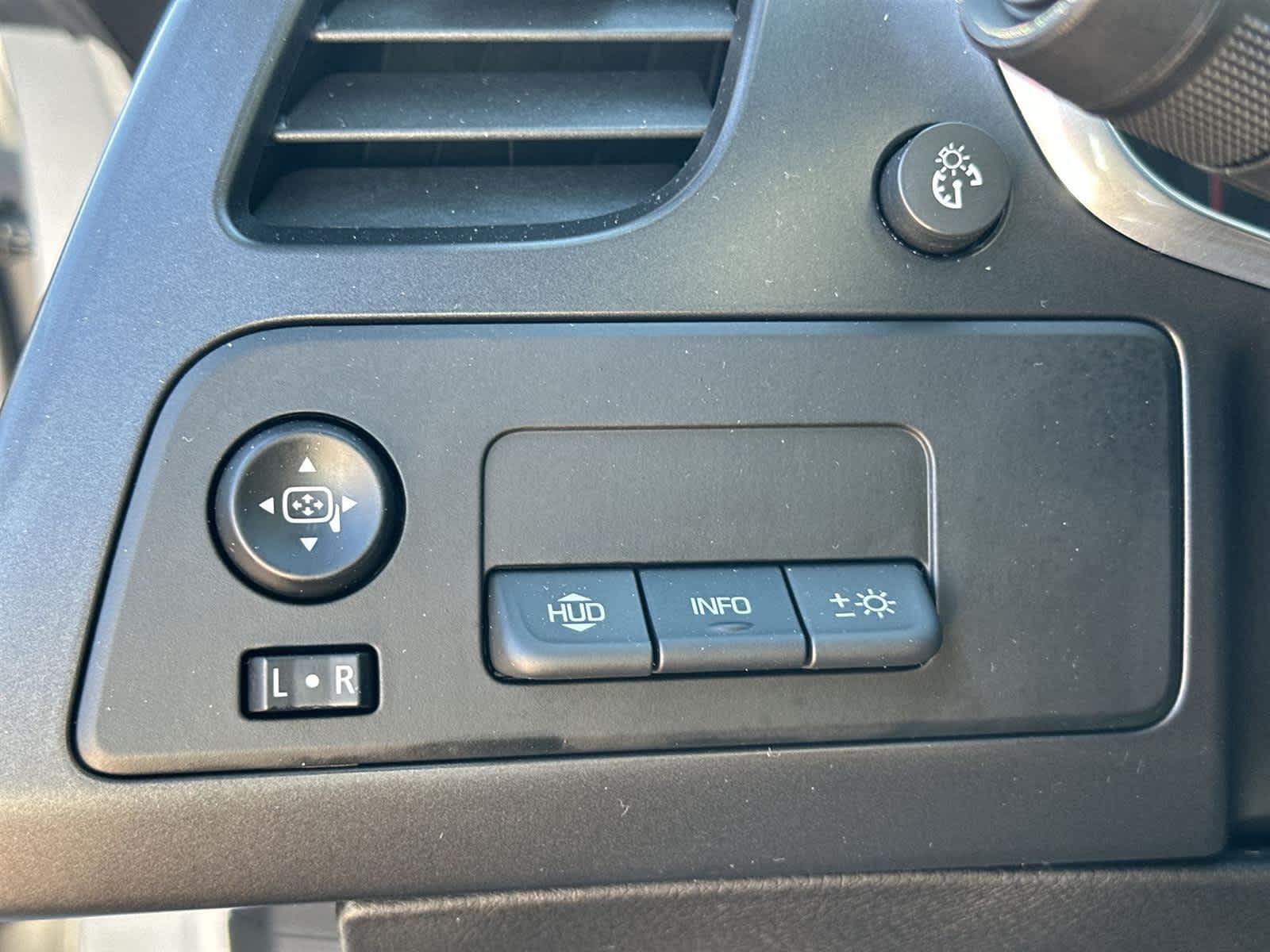 Thumbnail: 2015 Chevrolet Corvette - 28