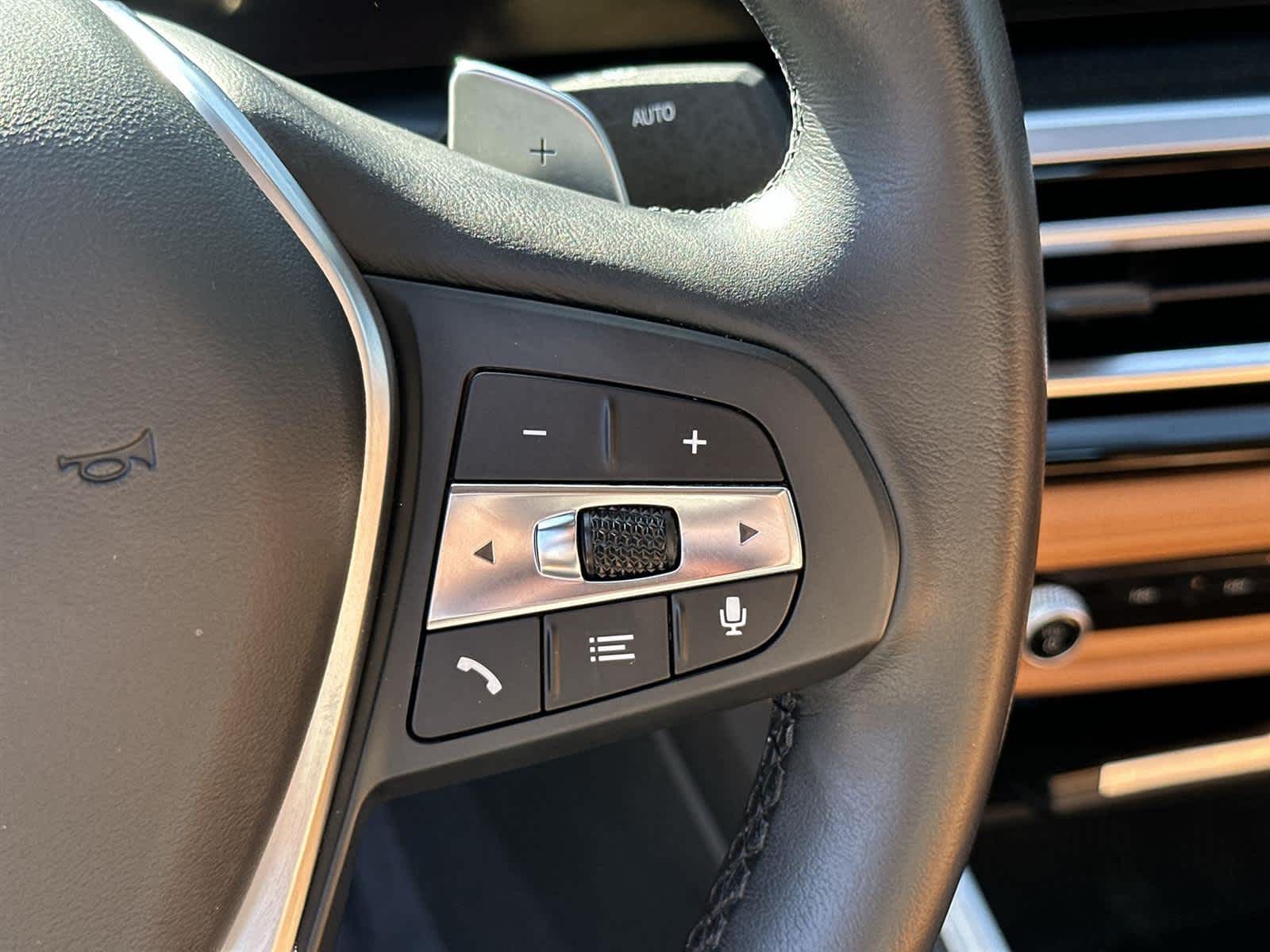 Thumbnail: 2023 BMW 3 Series - 25