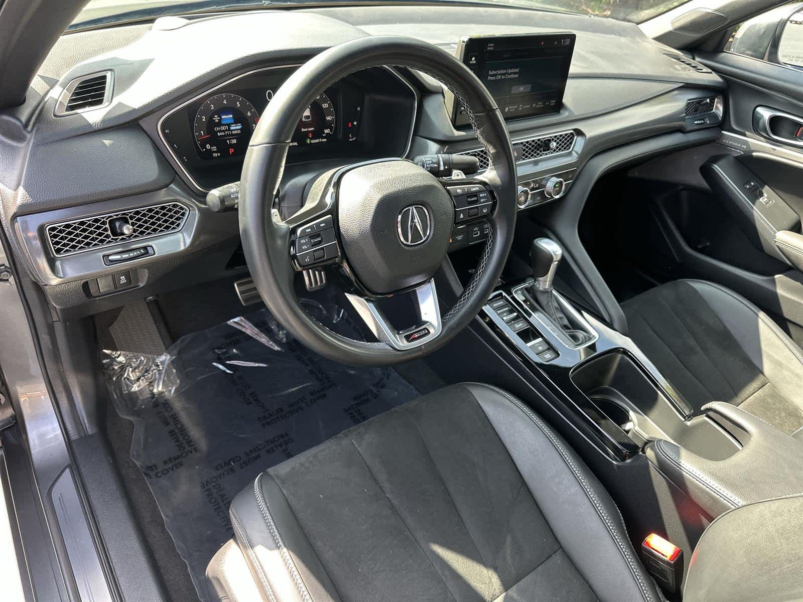 Thumbnail: 2023 Acura Integra - 2