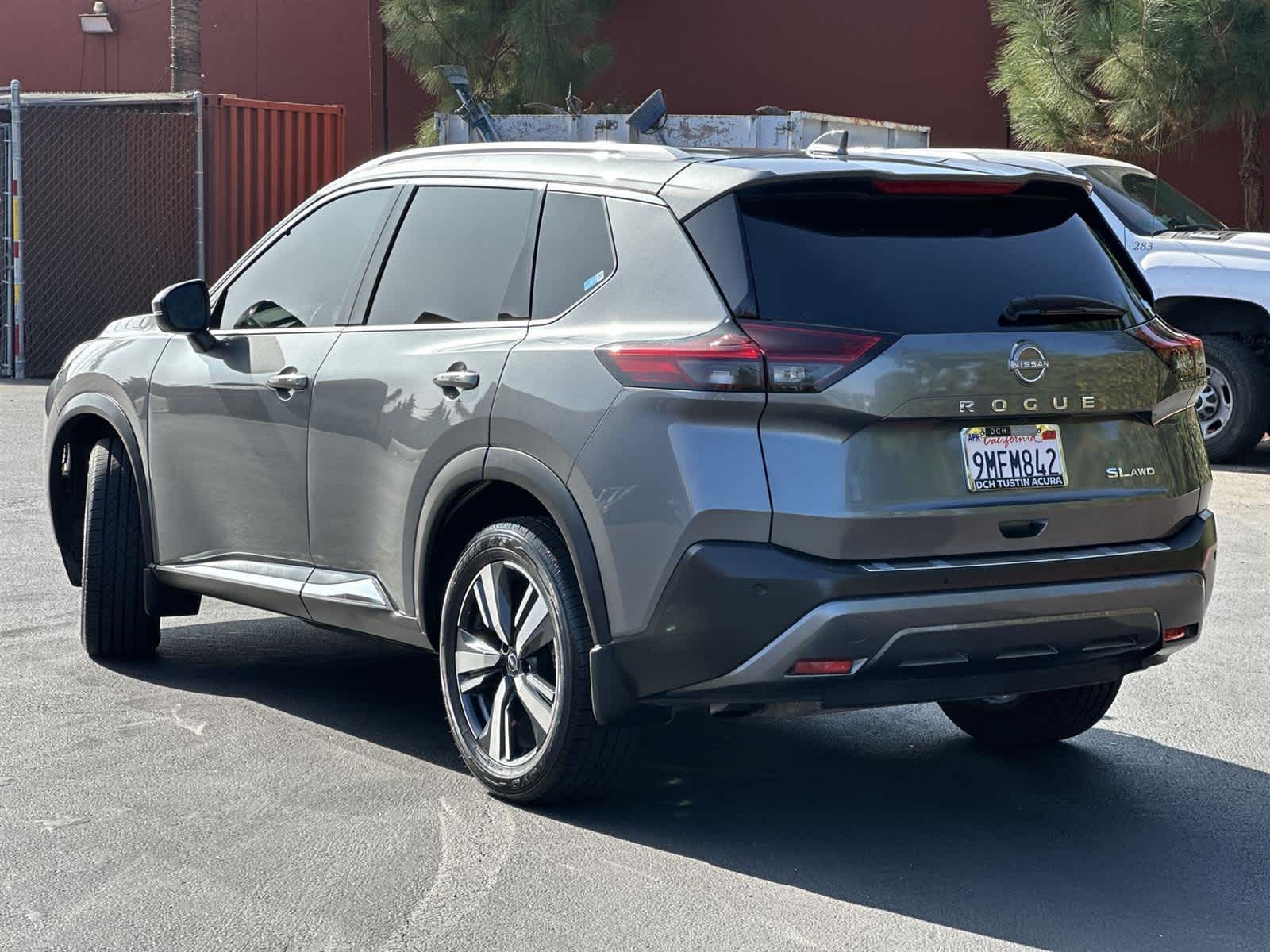 Thumbnail: 2022 Nissan Rogue - 4