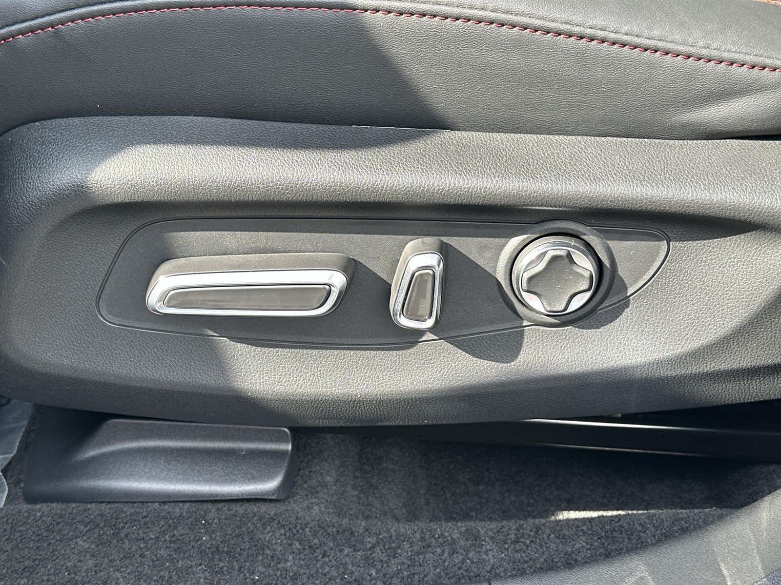 Thumbnail: 2025 Acura ADX - 23