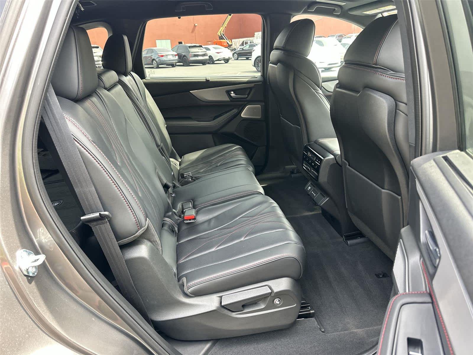 Thumbnail: 2026 Acura MDX - 13