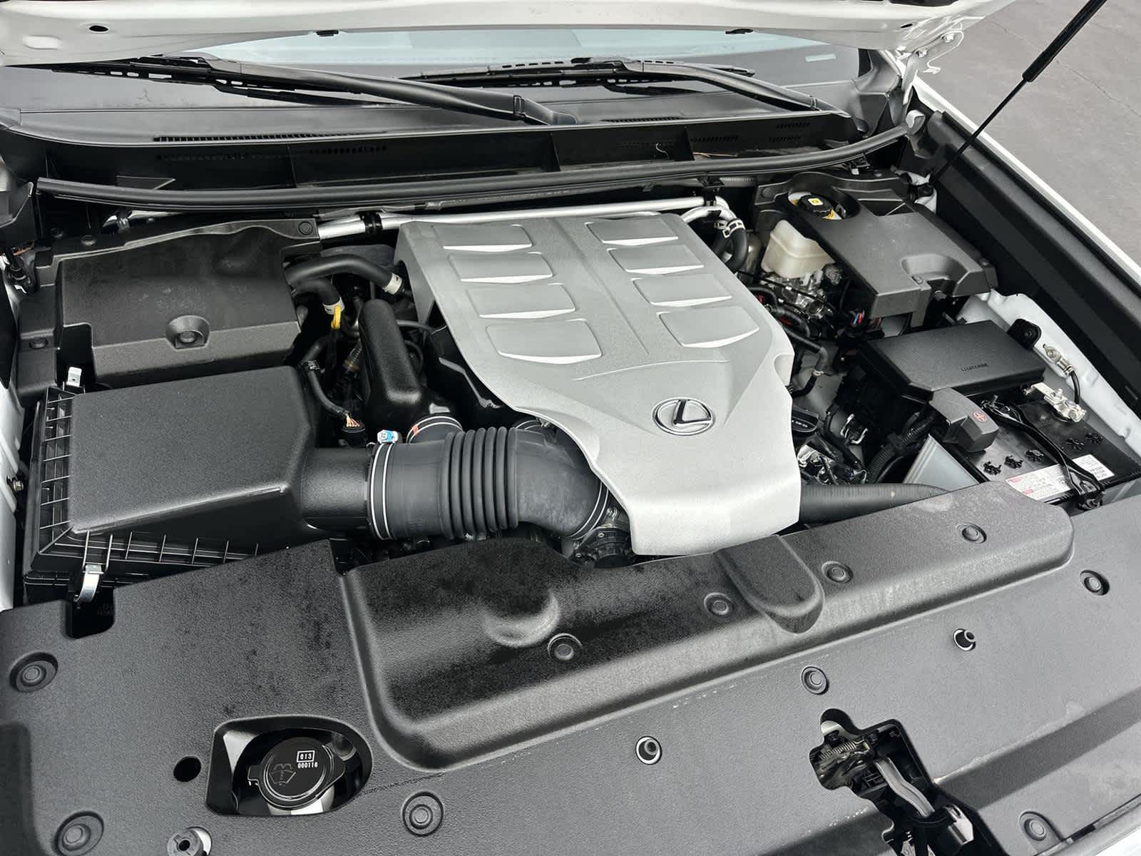 Thumbnail: 2023 Lexus GX - 9