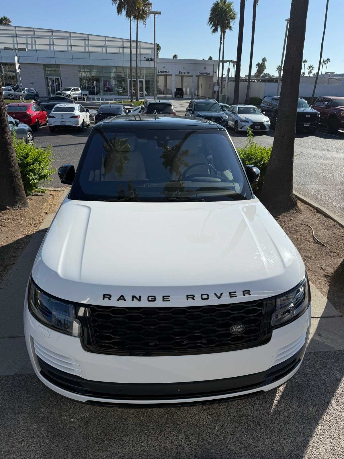 Thumbnail: 2018 Land Rover Range Rover - 9