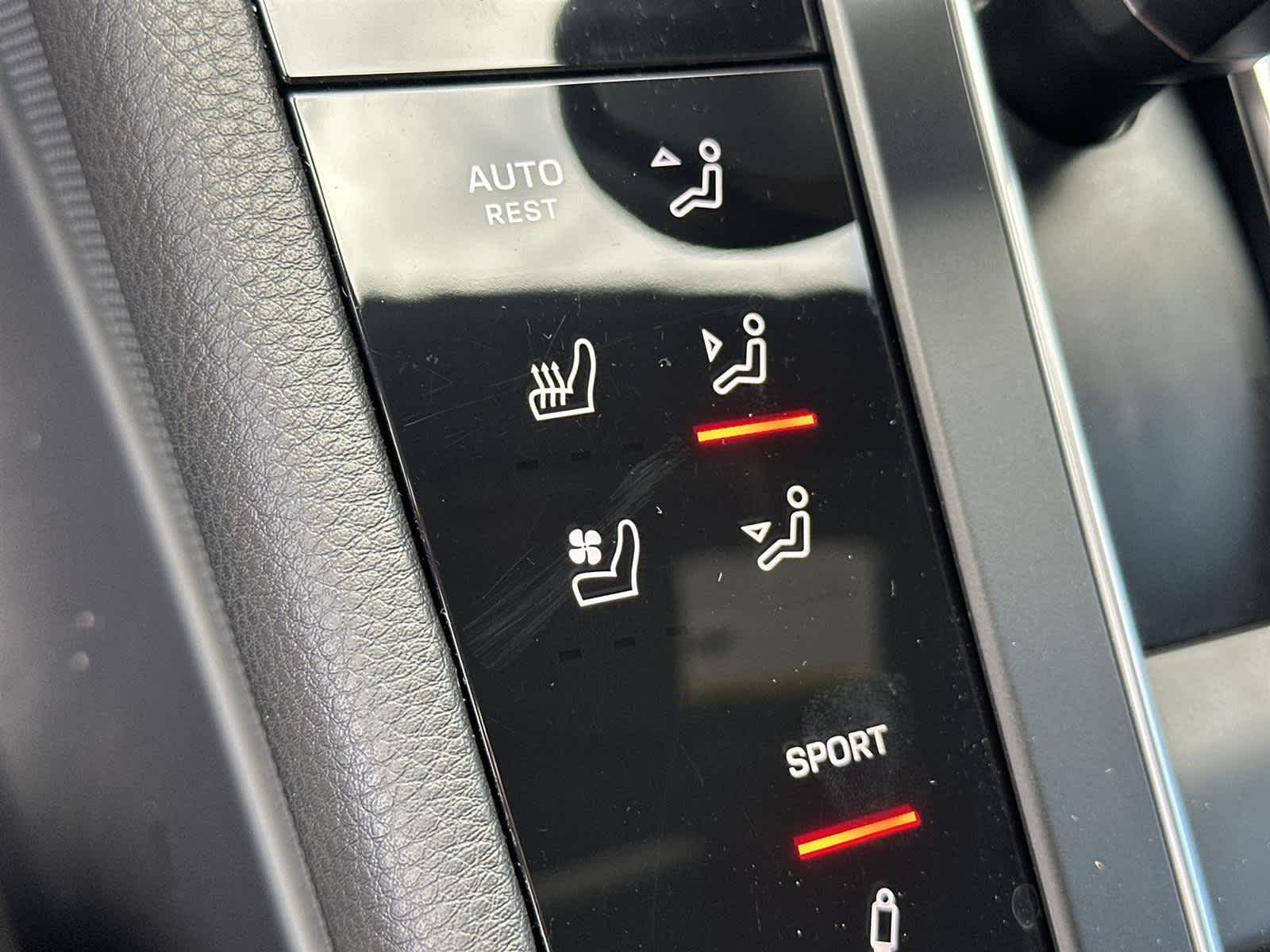 Thumbnail: 2023 Porsche Macan - 26