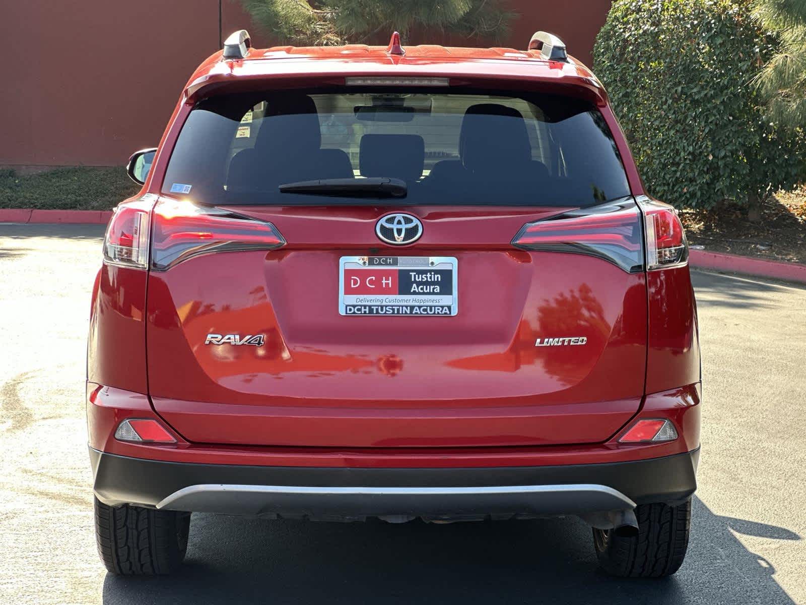 Thumbnail: 2017 Toyota RAV4 - 5