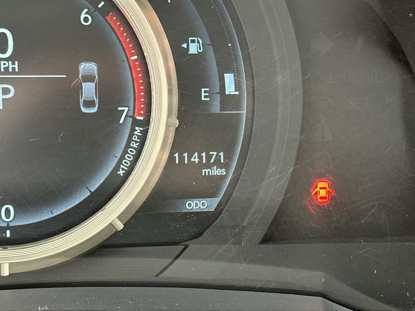 Thumbnail: 2016 Lexus IS - 18