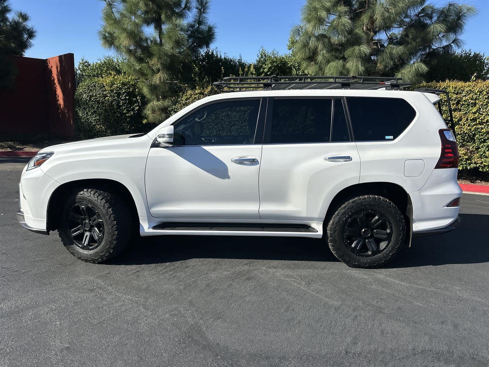 Thumbnail: 2022 Lexus GX - 3