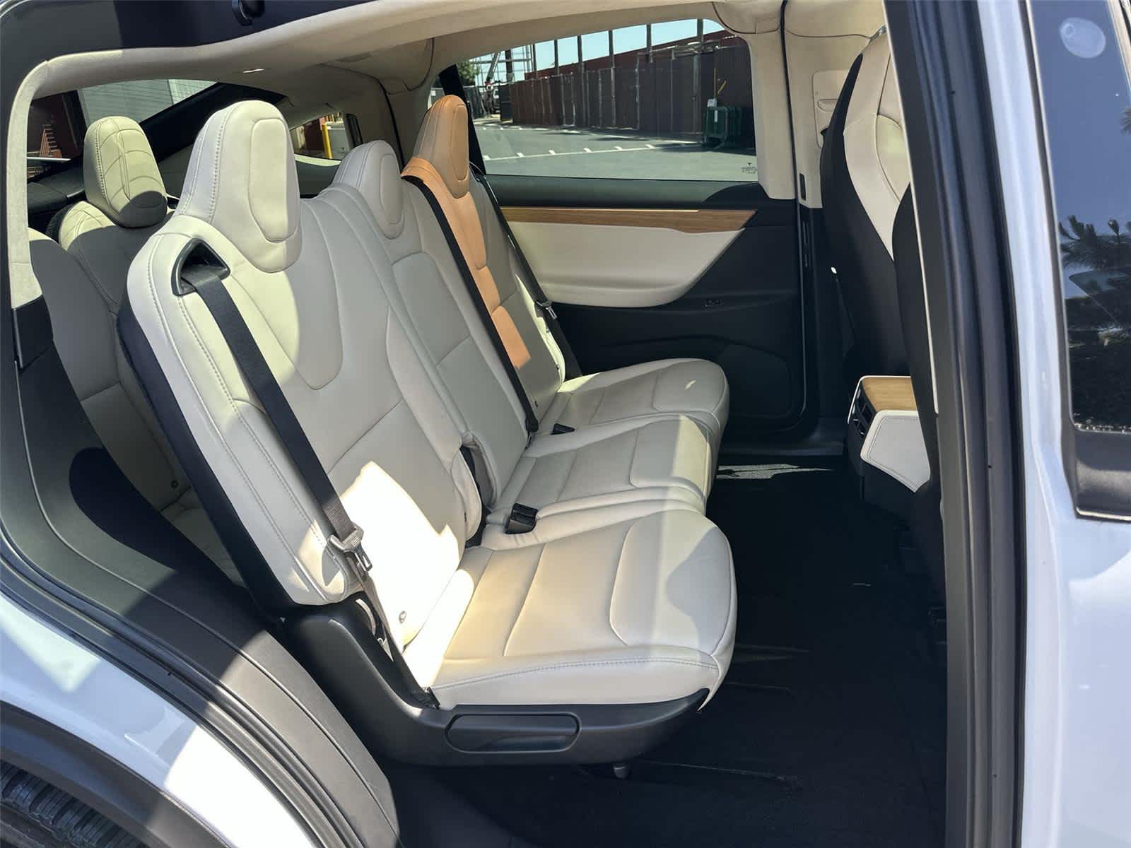 Thumbnail: 2018 Tesla Model X - 13