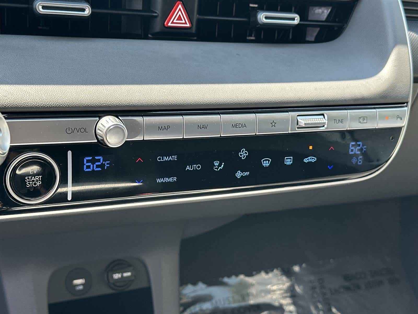 Thumbnail: 2024 Hyundai Ioniq 5 - 28