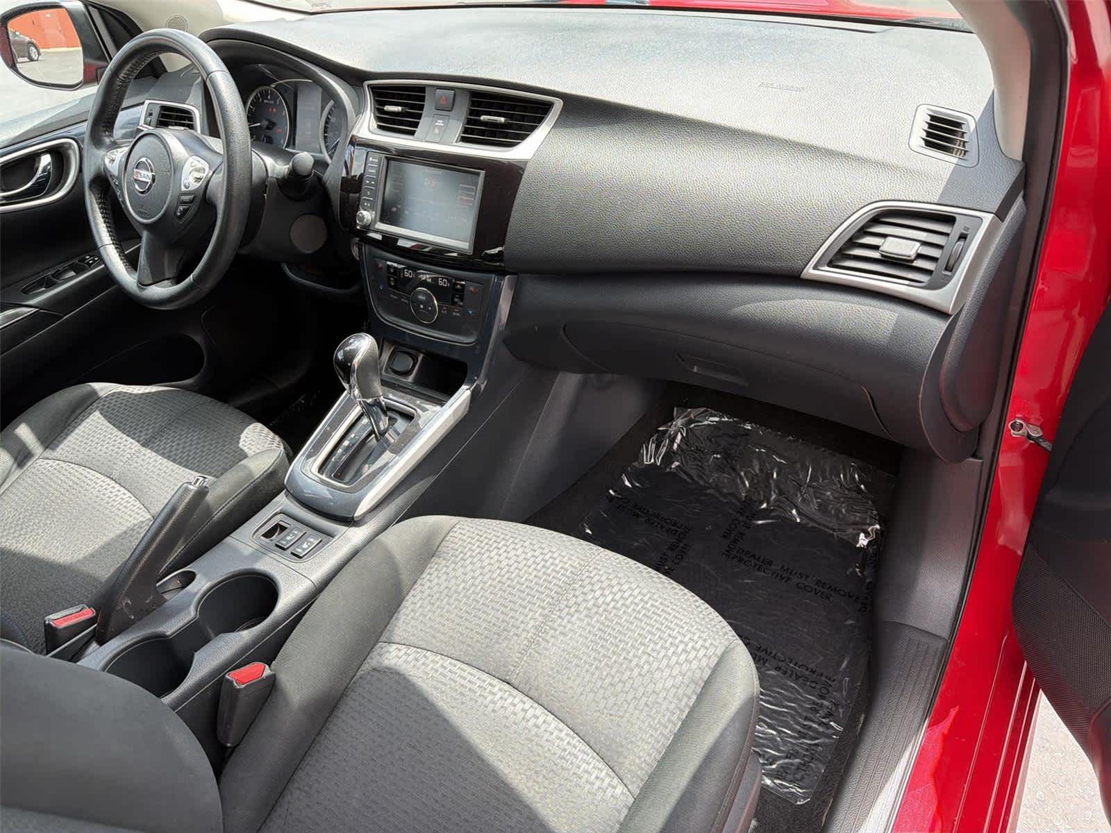 Thumbnail: 2019 Nissan Sentra - 12