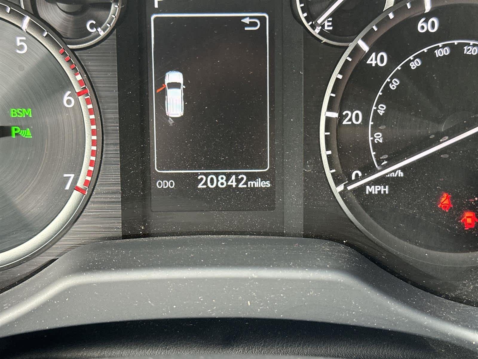 Thumbnail: 2023 Lexus GX - 19