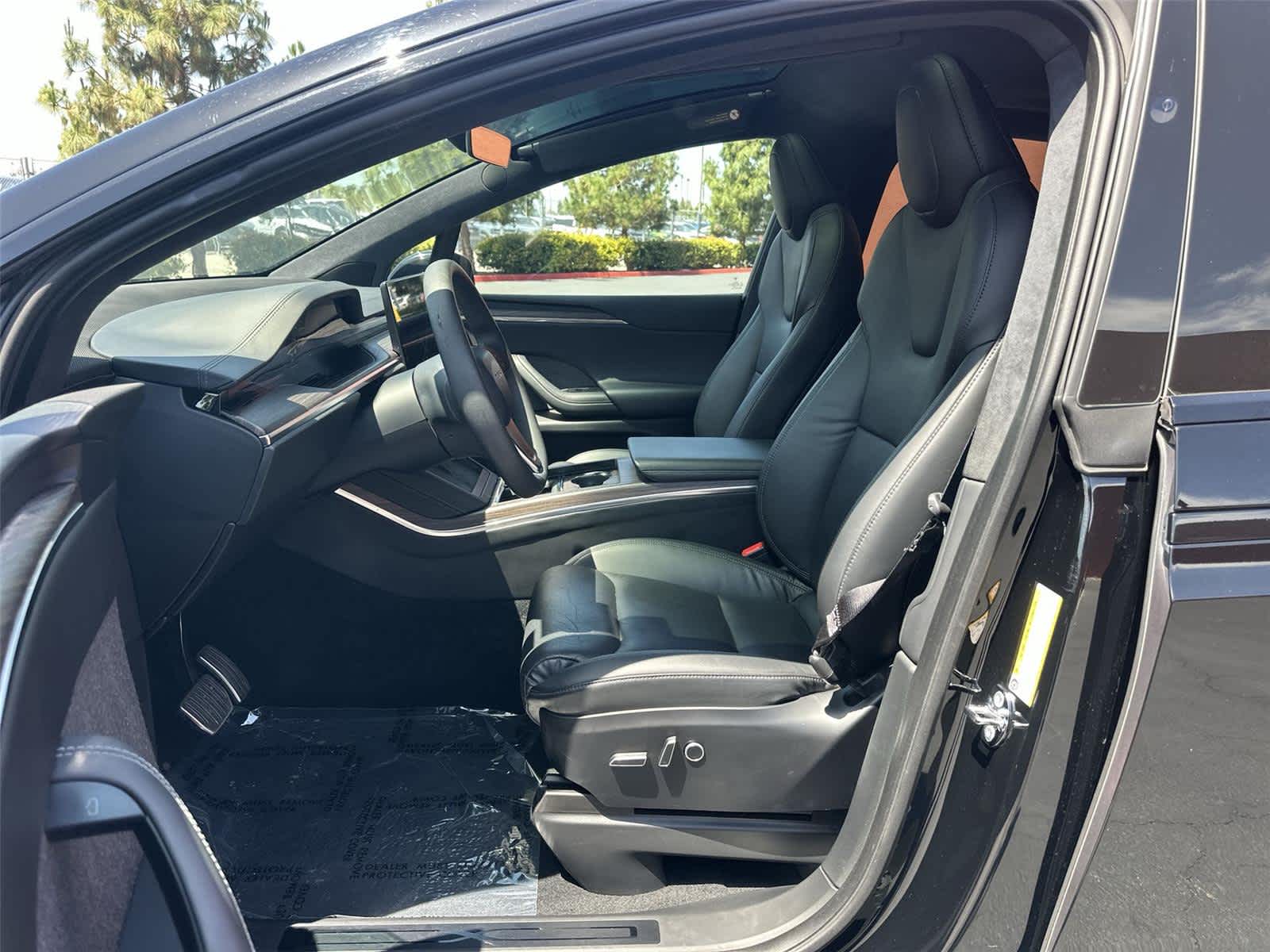 Thumbnail: 2023 Tesla Model X - 12