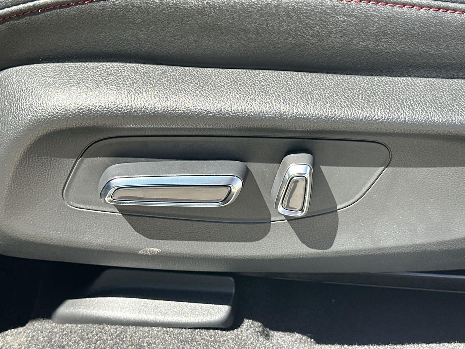 Thumbnail: 2025 Acura ADX - 20