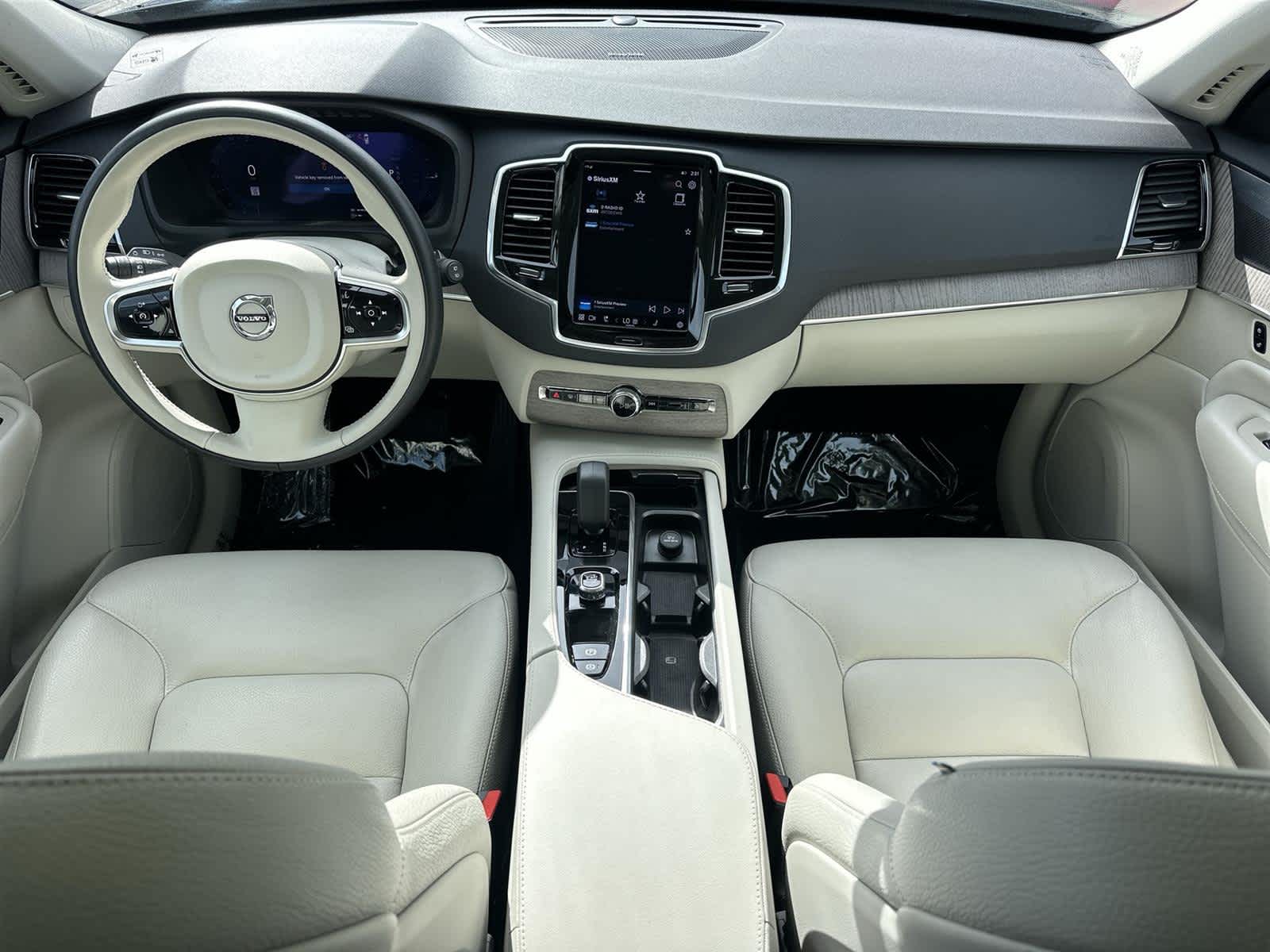 Thumbnail: 2023 Volvo XC90 - 10