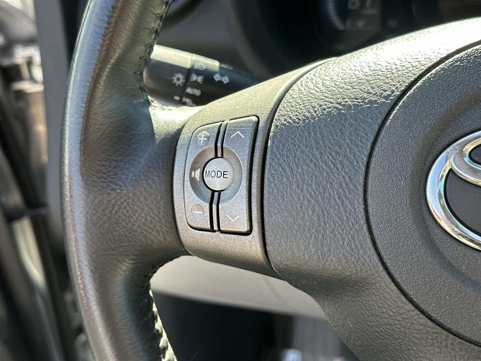 Thumbnail: 2014 Toyota RAV4 - 24