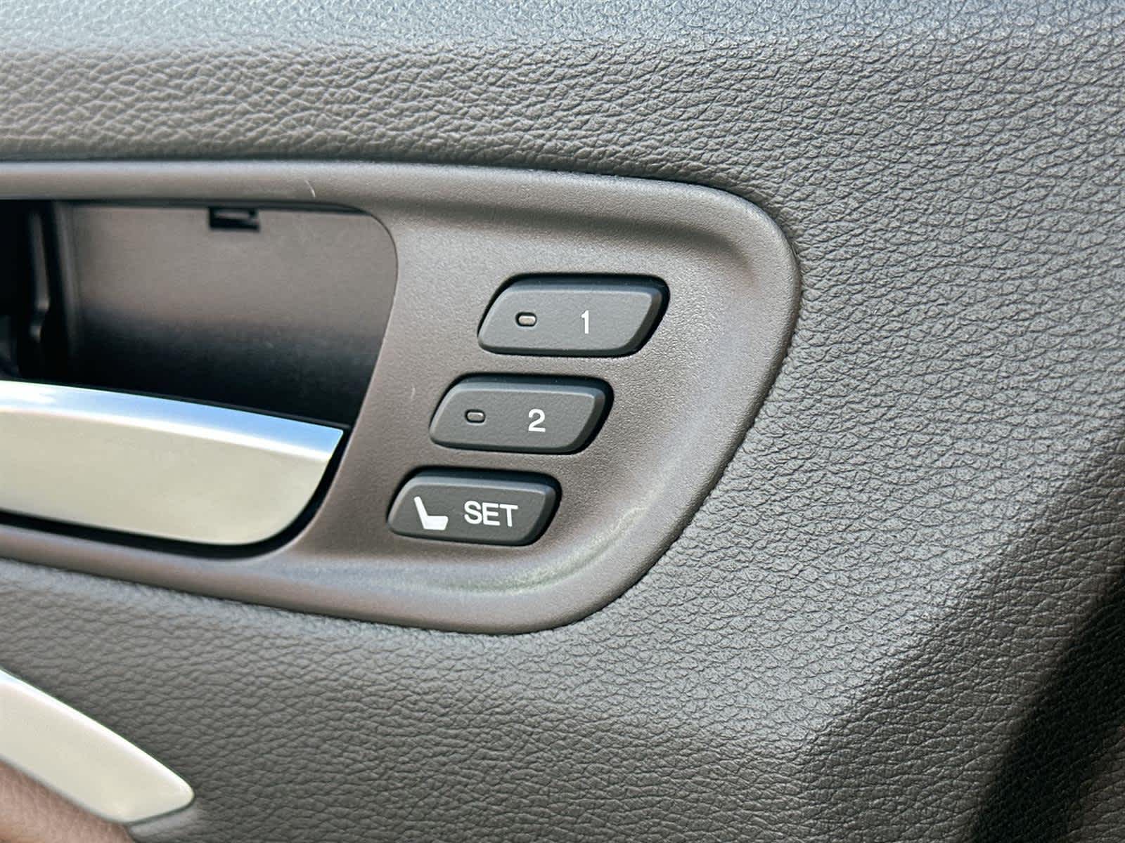 Thumbnail: 2019 Acura MDX - 31