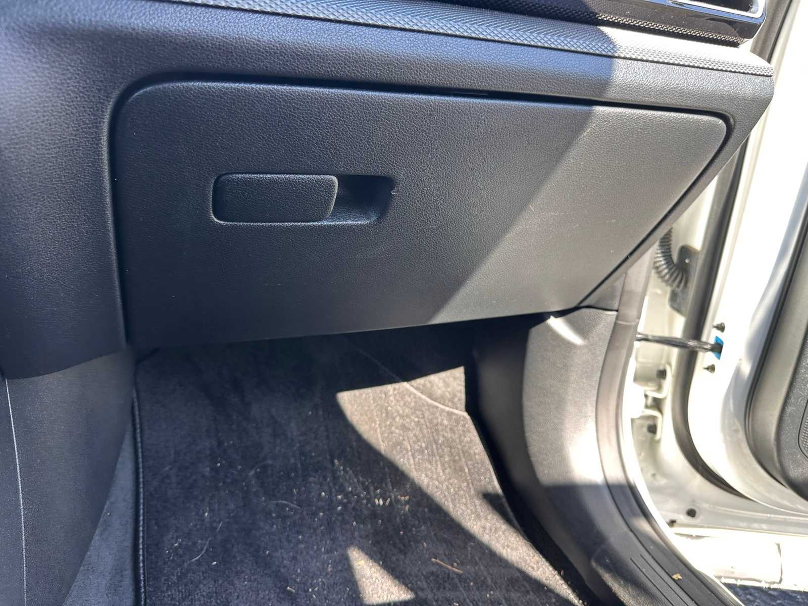 Thumbnail: 2023 Kia Sportage - 16