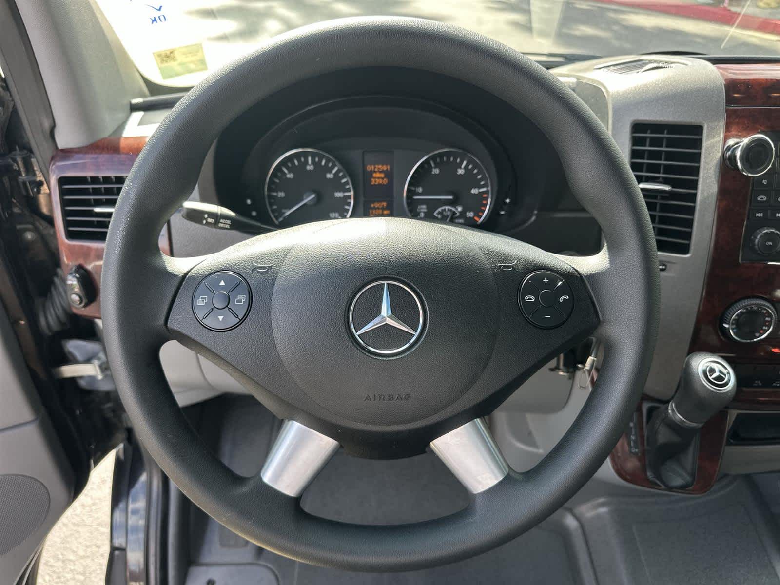 Thumbnail: 2016 Mercedes-Benz Sprinter - 13