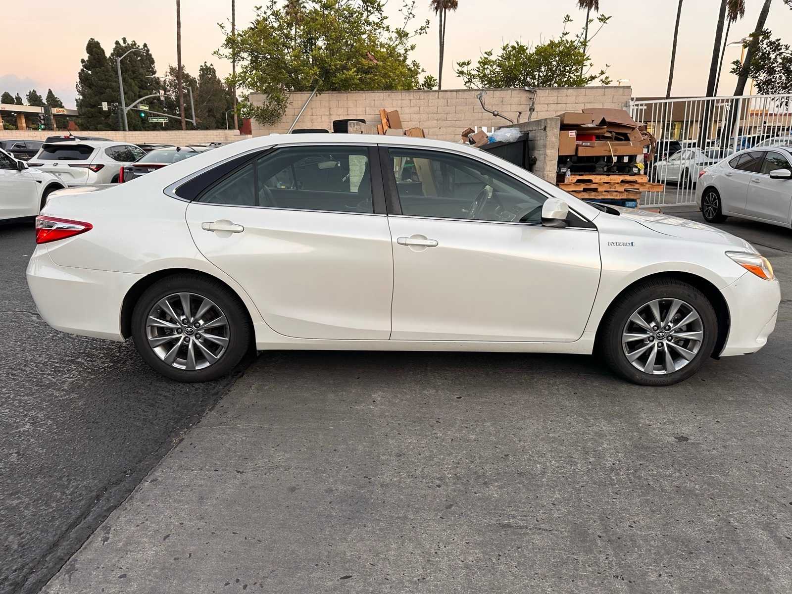 Thumbnail: 2015 Toyota Camry - 6