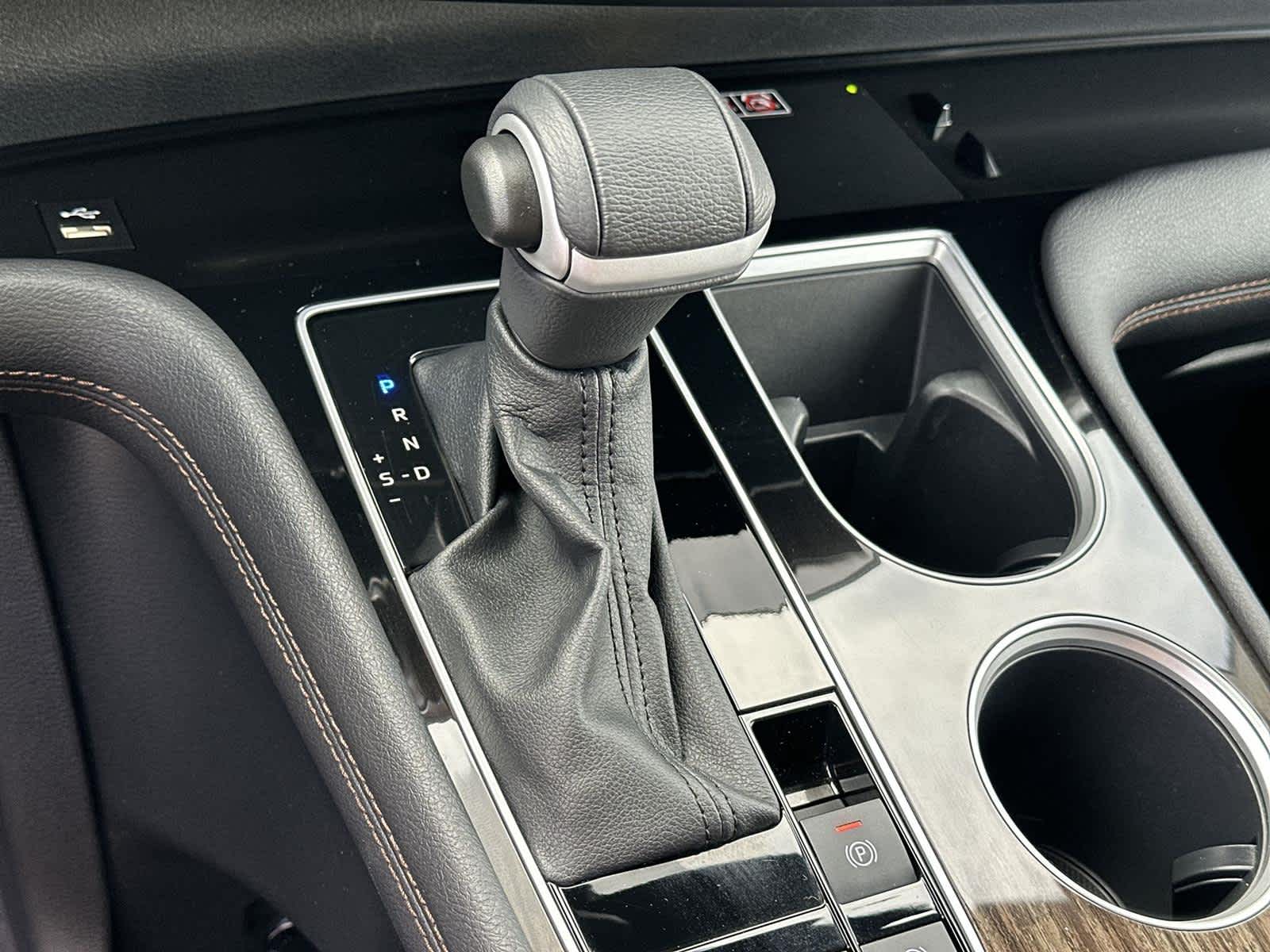 Thumbnail: 2025 Toyota Sienna - 18