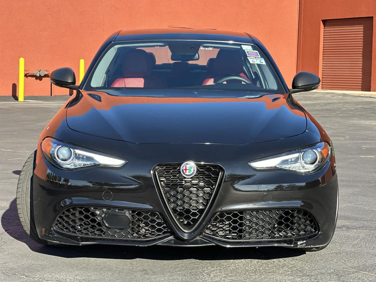 Thumbnail: 2019 Alfa Romeo Giulia - 6
