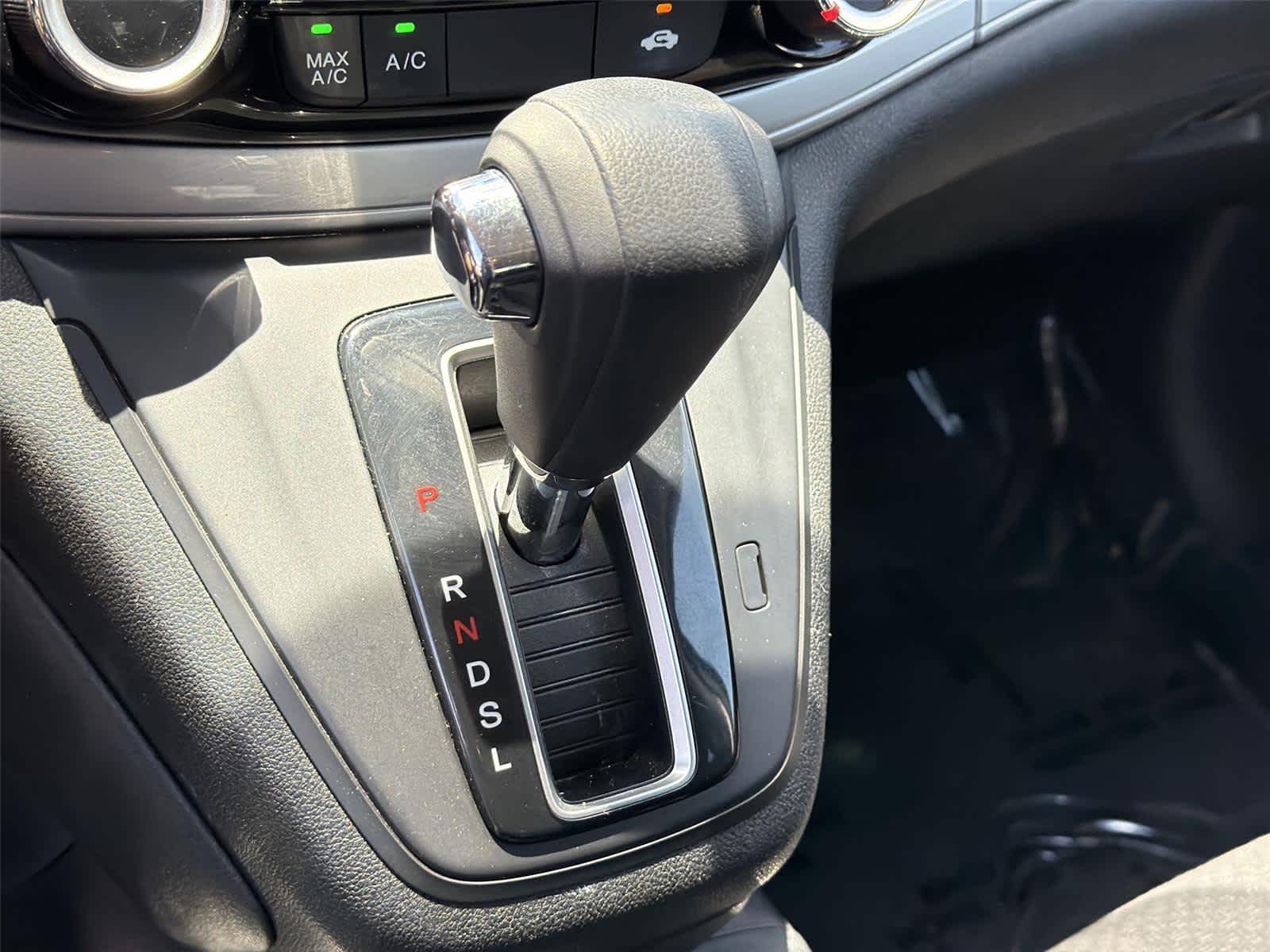 Thumbnail: 2015 Honda CR-V - 17