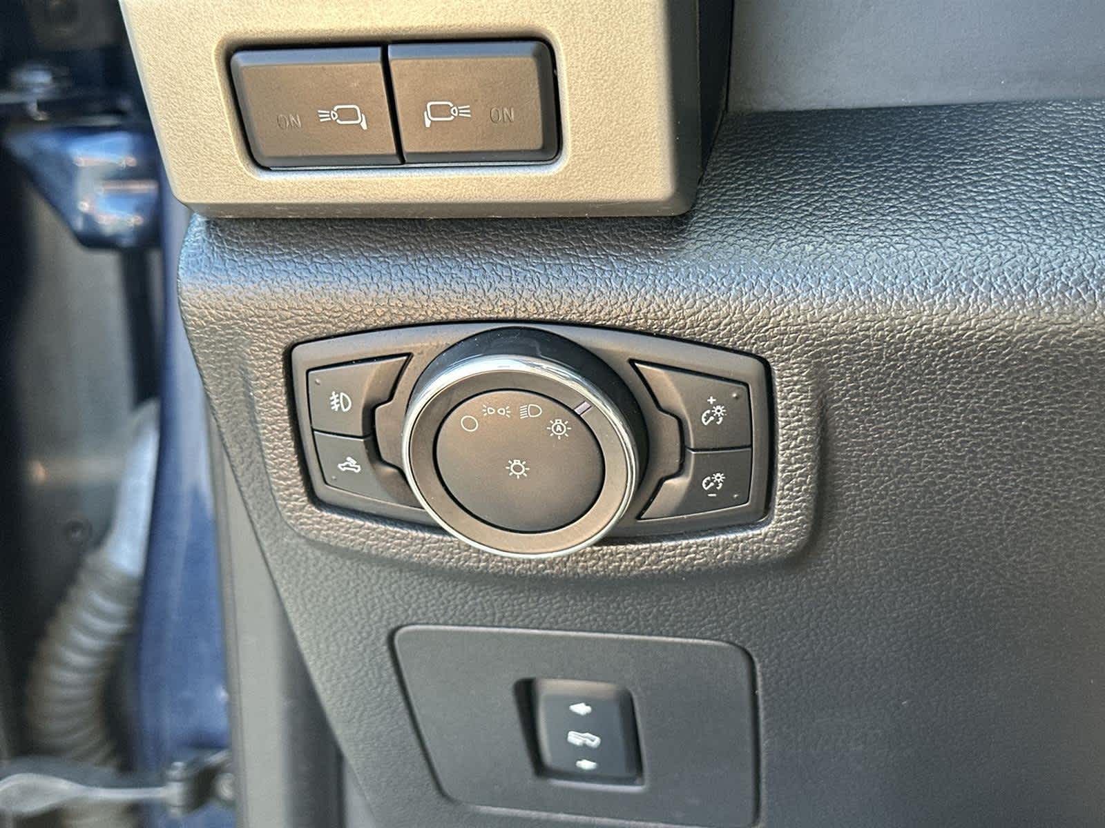 Thumbnail: 2017 Ford F-150 - 31