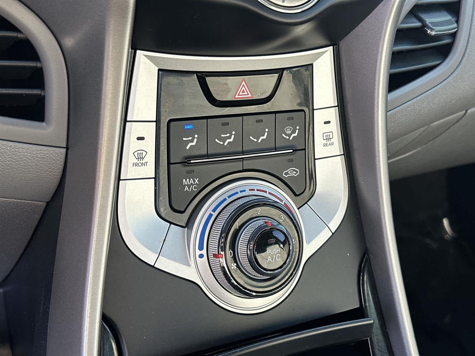 Thumbnail: 2011 Hyundai Elantra - 27