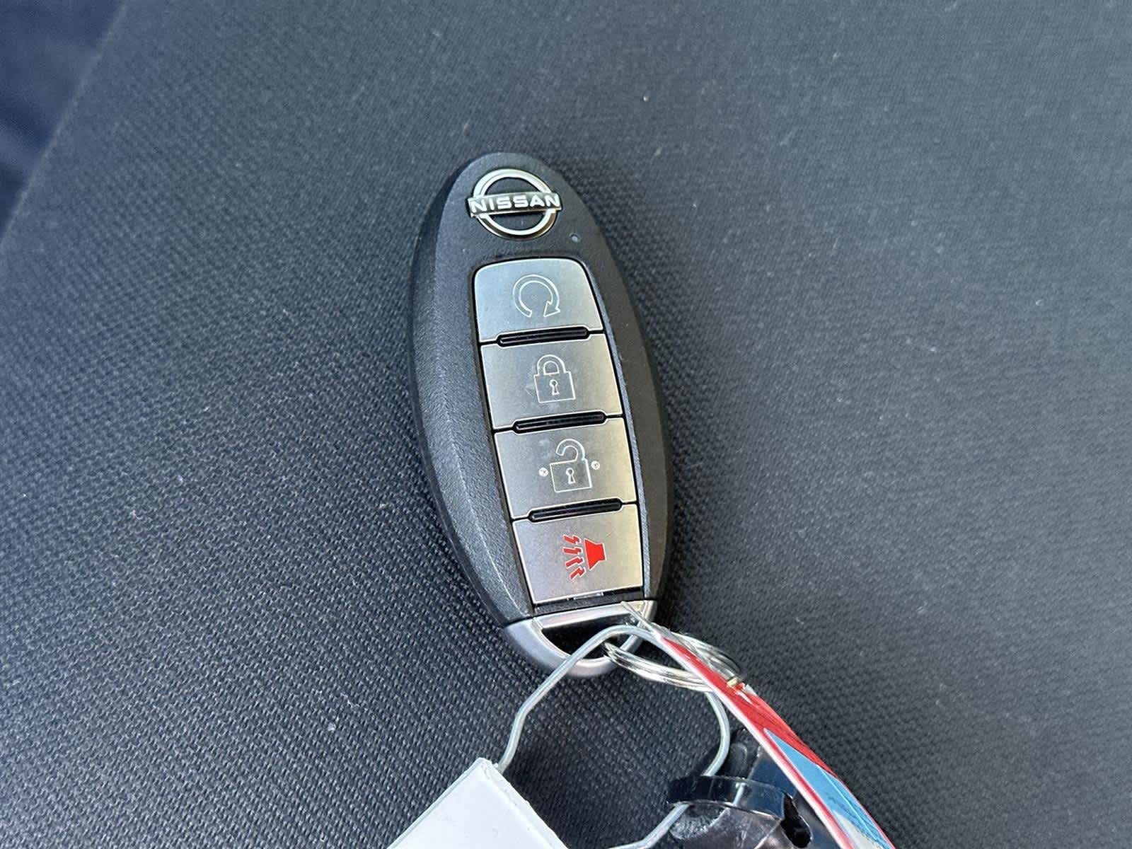 Thumbnail: 2022 Nissan Frontier - 21