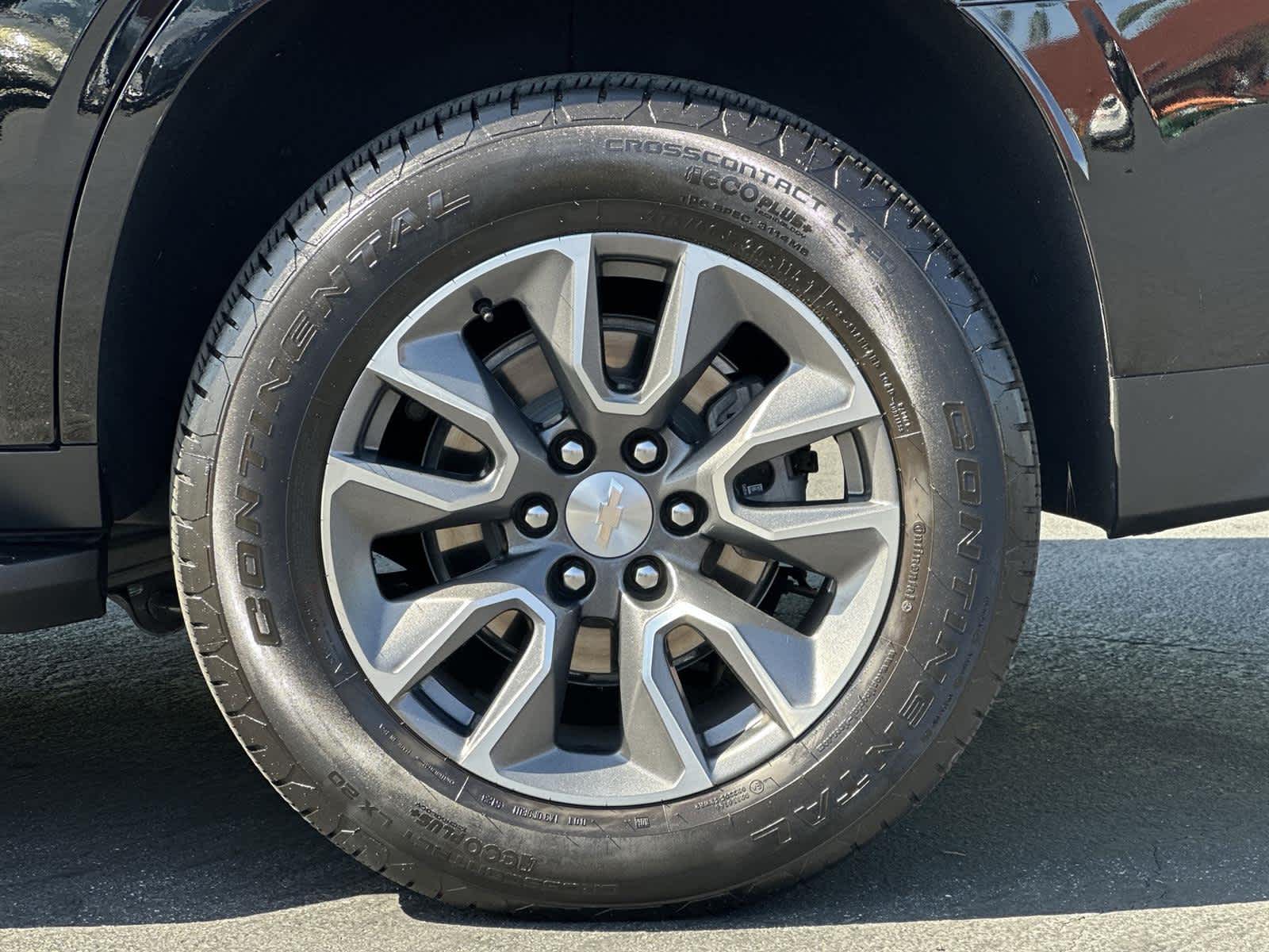 Thumbnail: 2024 Chevrolet Tahoe - 8