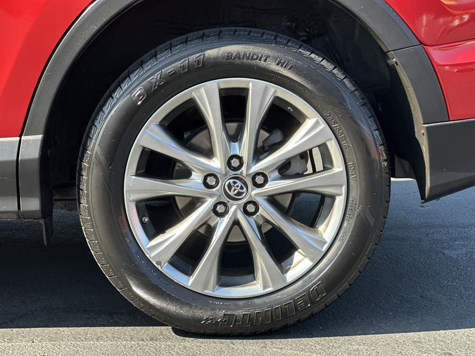 Thumbnail: 2017 Toyota RAV4 - 8