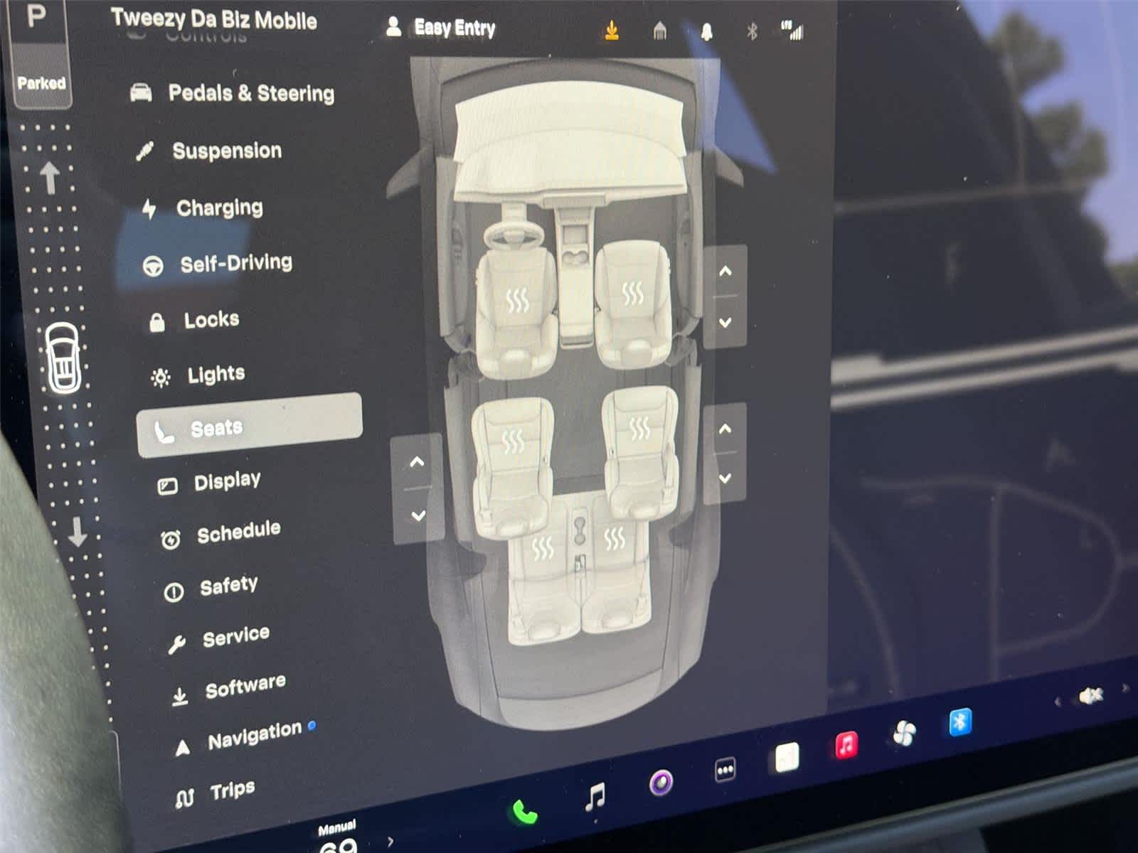 Thumbnail: 2022 Tesla Model X - 40