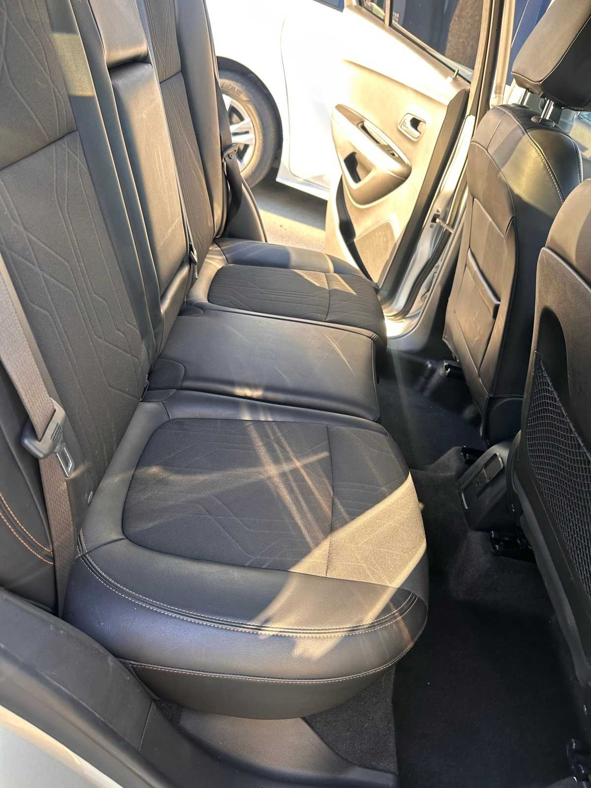 Thumbnail: 2018 Chevrolet Trax - 12