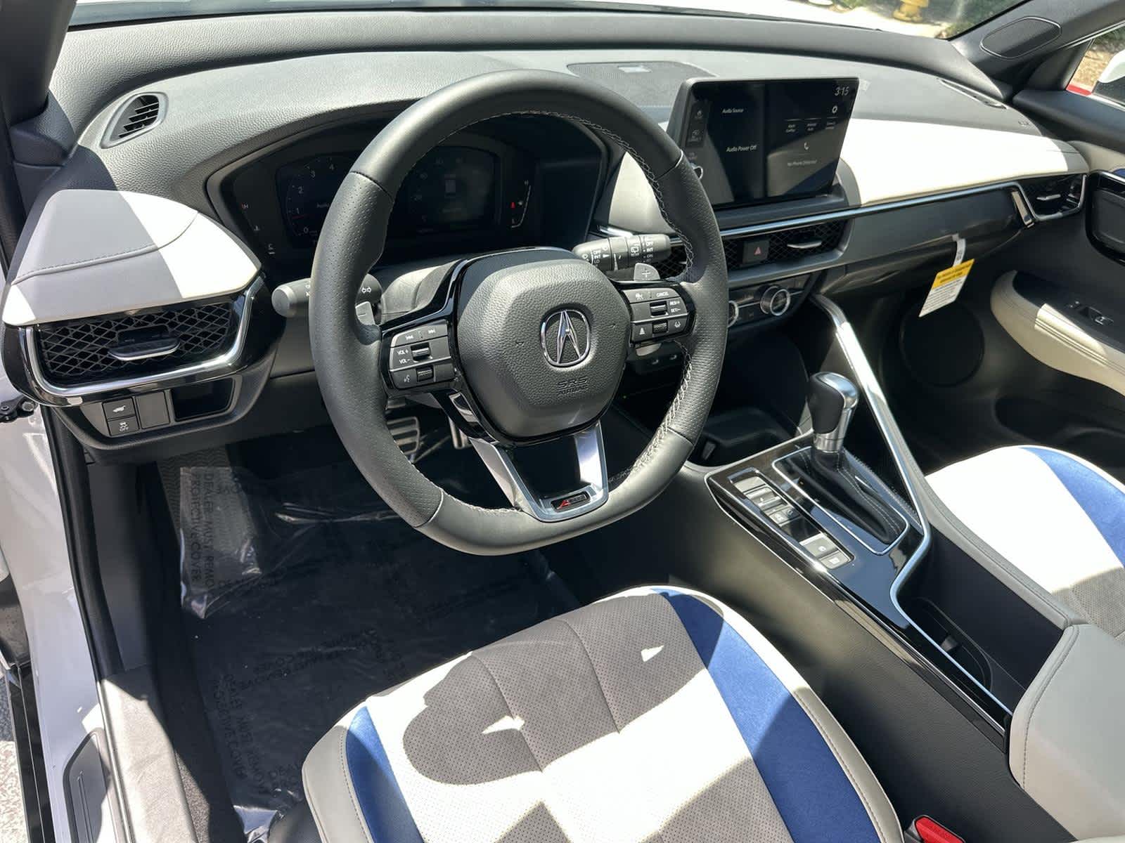 Thumbnail: 2025 Acura ADX - 2