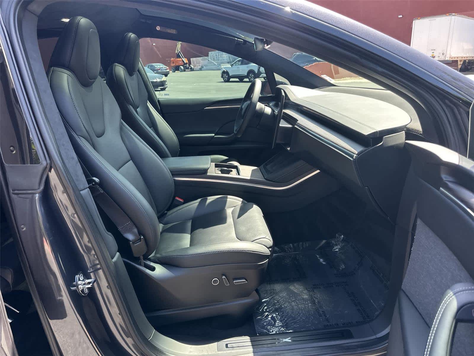 Thumbnail: 2024 Tesla Model X - 14