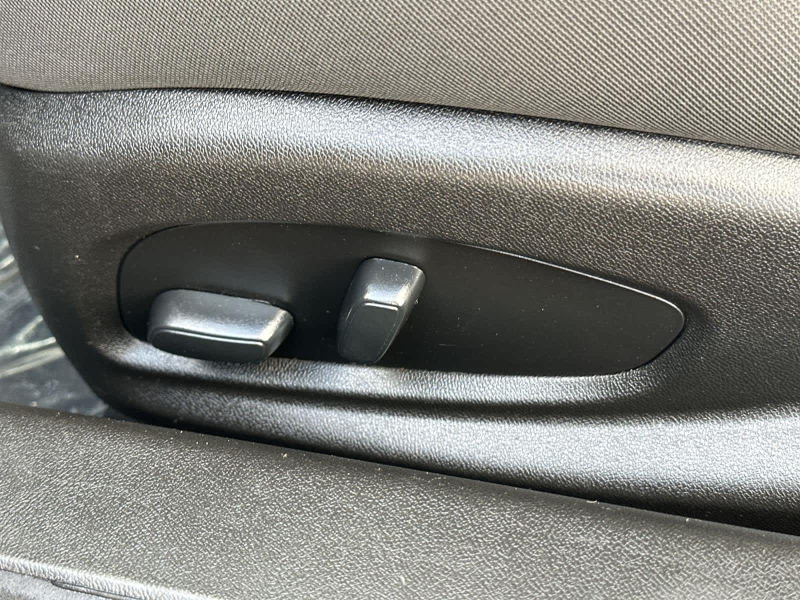 Thumbnail: 2019 Chevrolet Camaro - 22