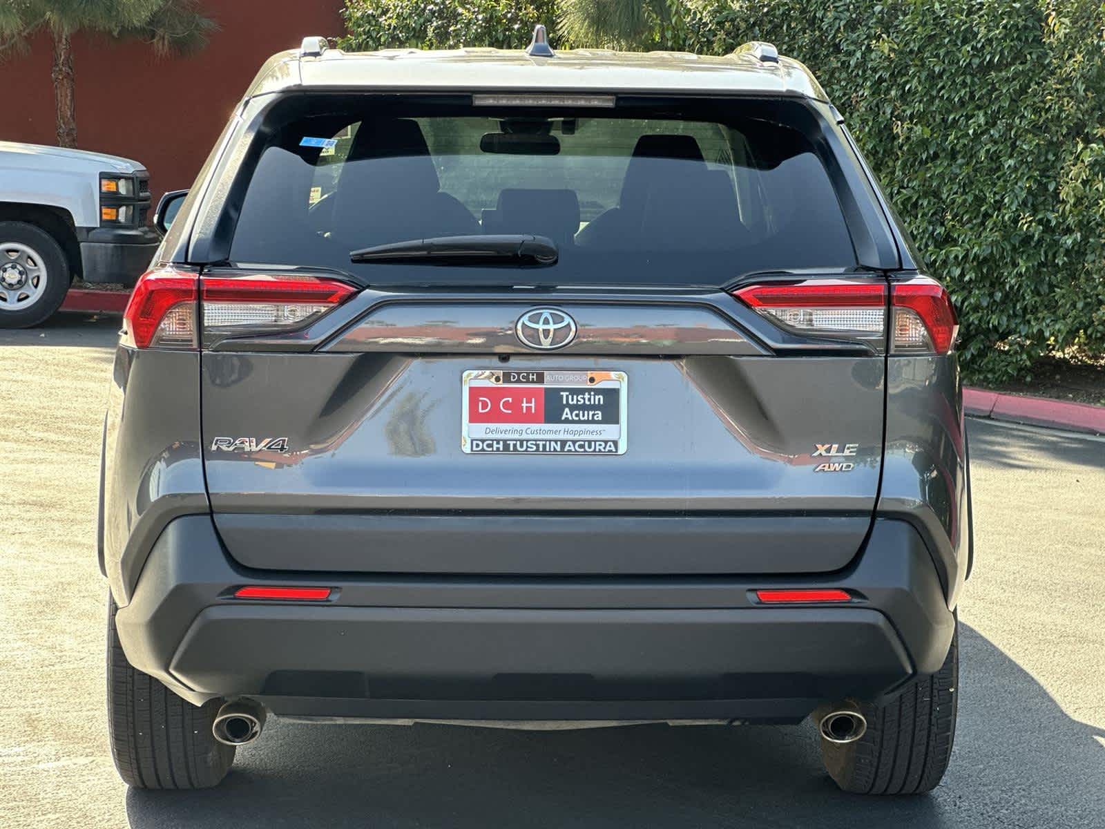 Thumbnail: 2022 Toyota RAV4 - 6
