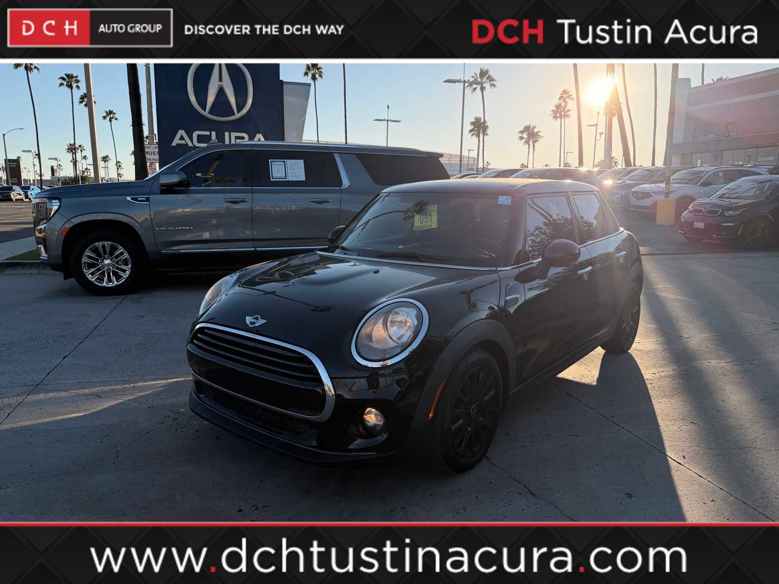 2017 MINI Cooper Hardtop 4 Door -
                  Tustin, CA