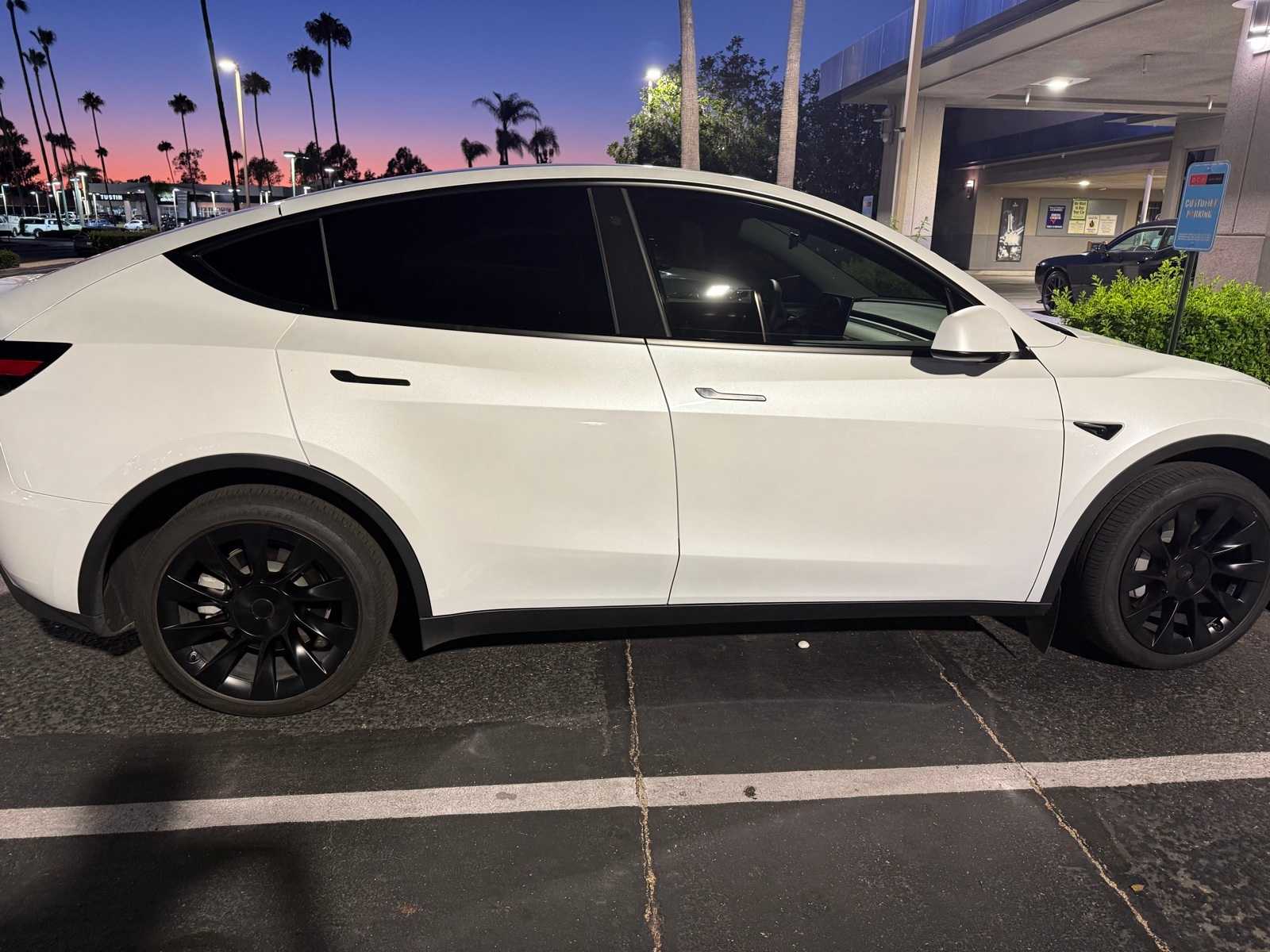 Thumbnail: 2023 Tesla Model Y - 6