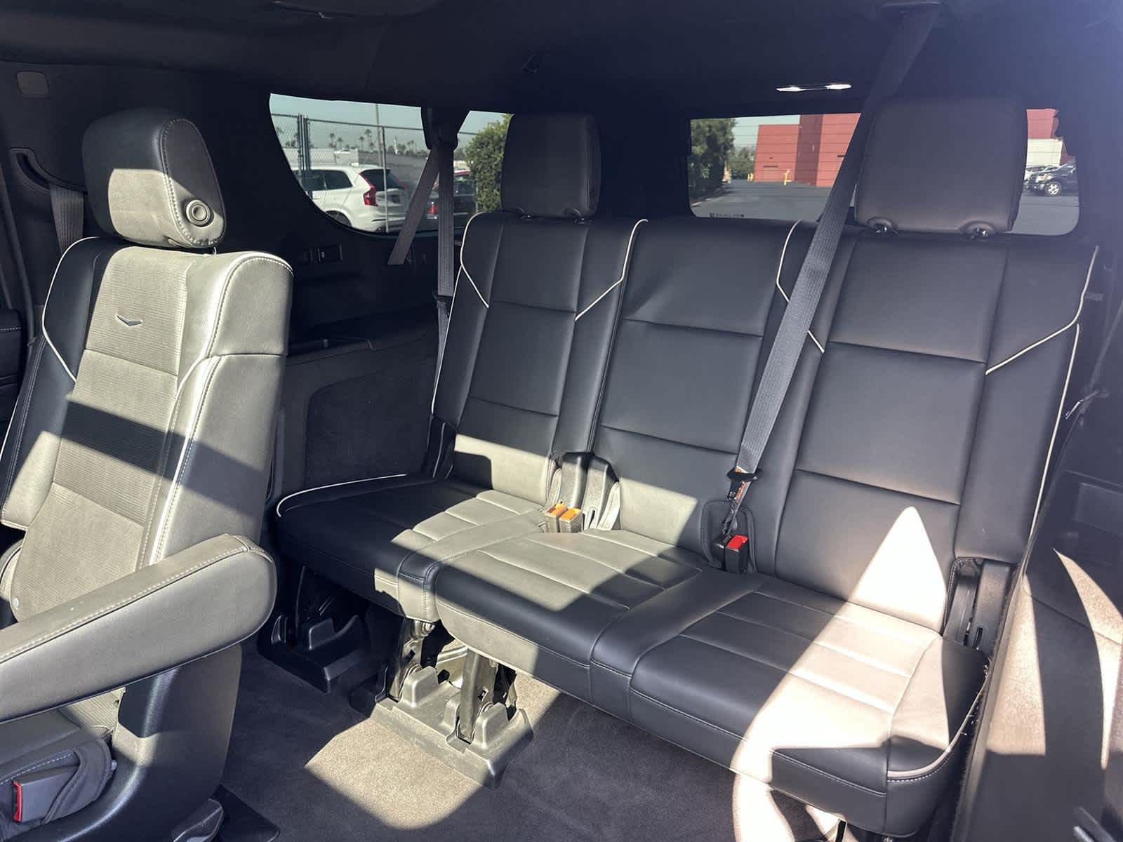 Thumbnail: 2023 Cadillac Escalade - 32