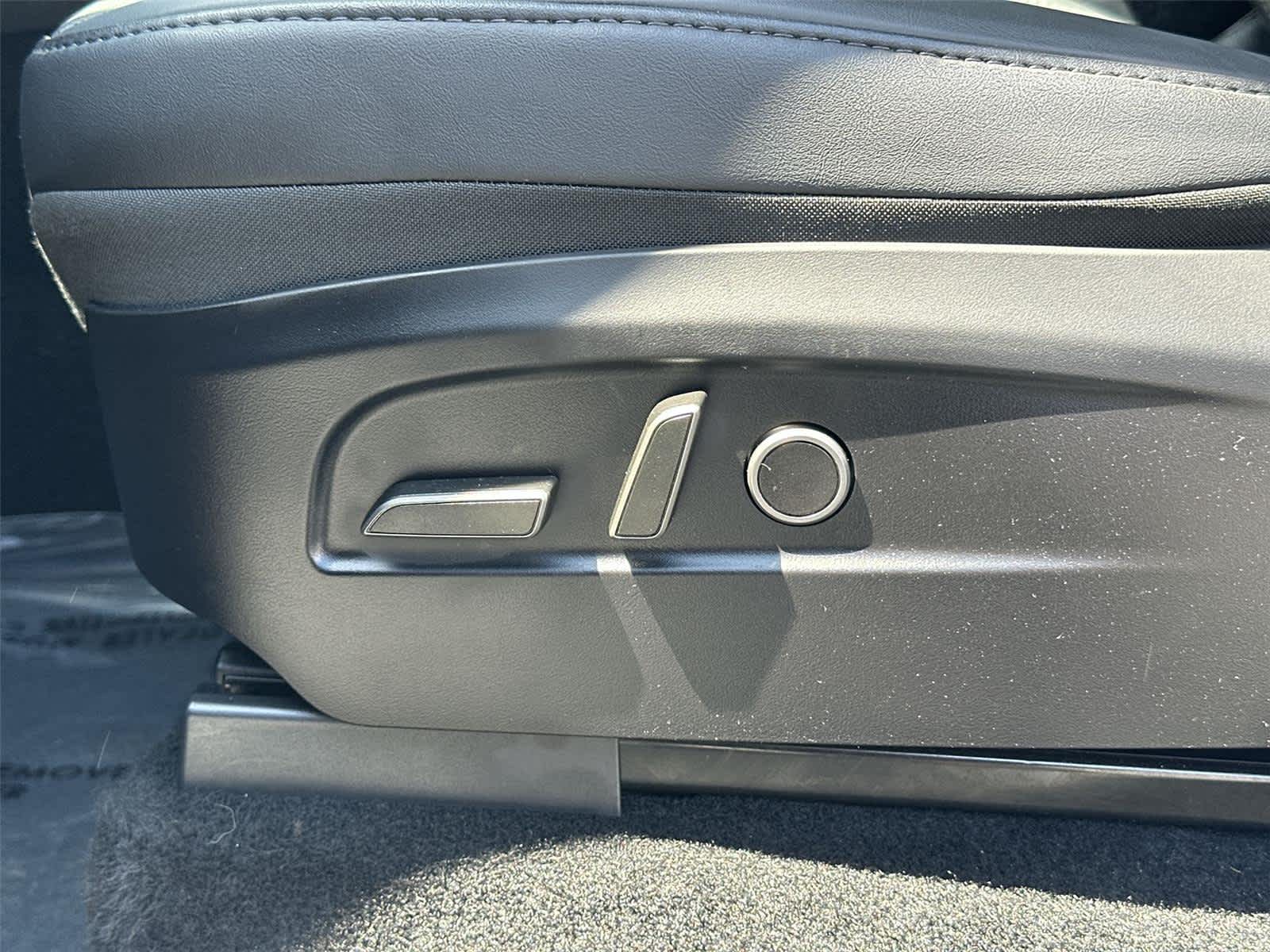 Thumbnail: 2026 Tesla Model Y - 23