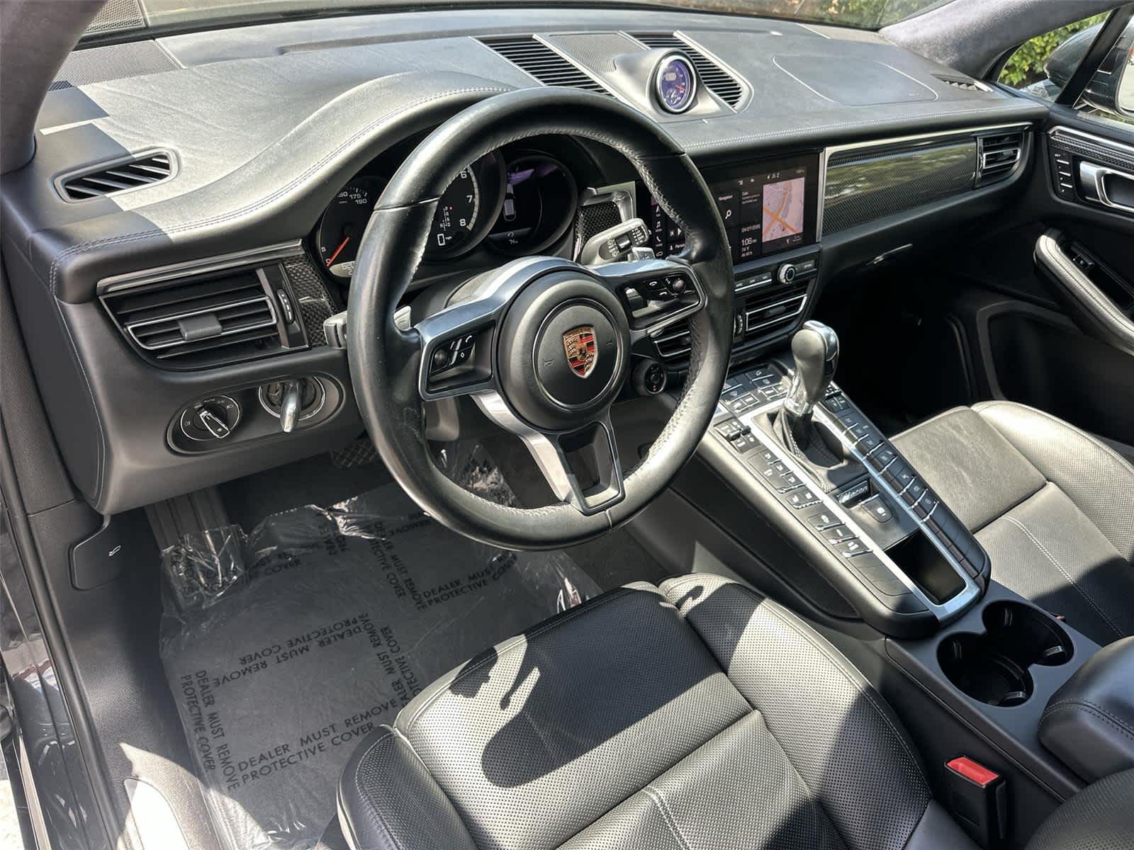 Thumbnail: 2020 Porsche Macan - 2