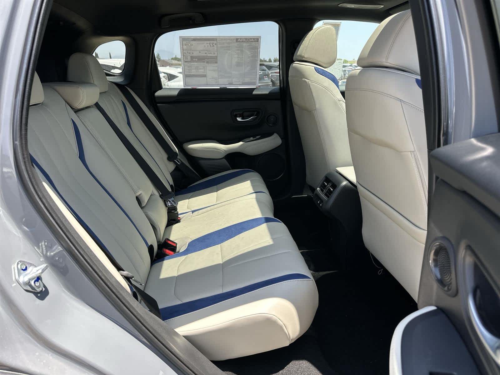 Thumbnail: 2025 Acura ADX - 13