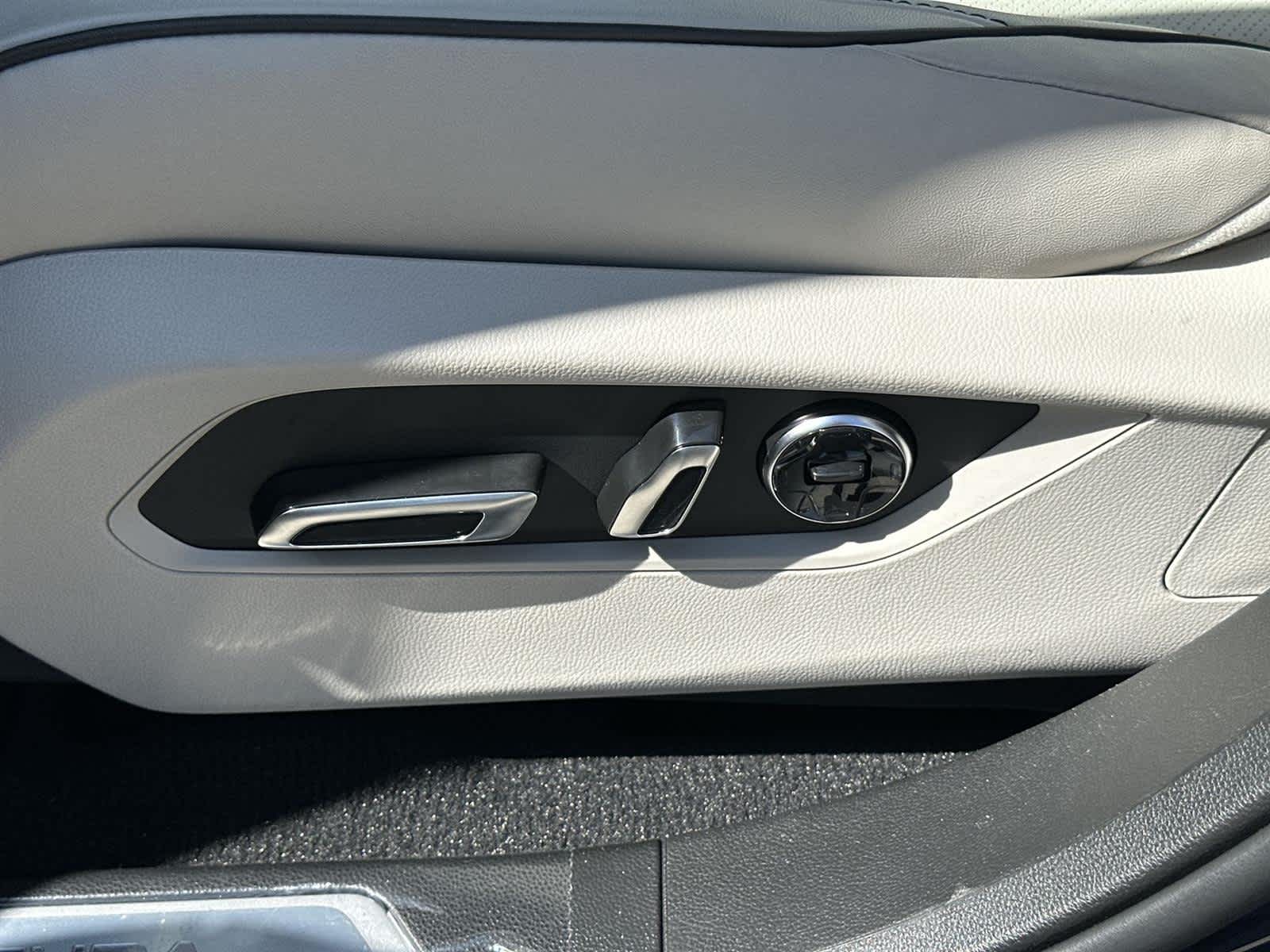 Thumbnail: 2026 Acura RDX - 22