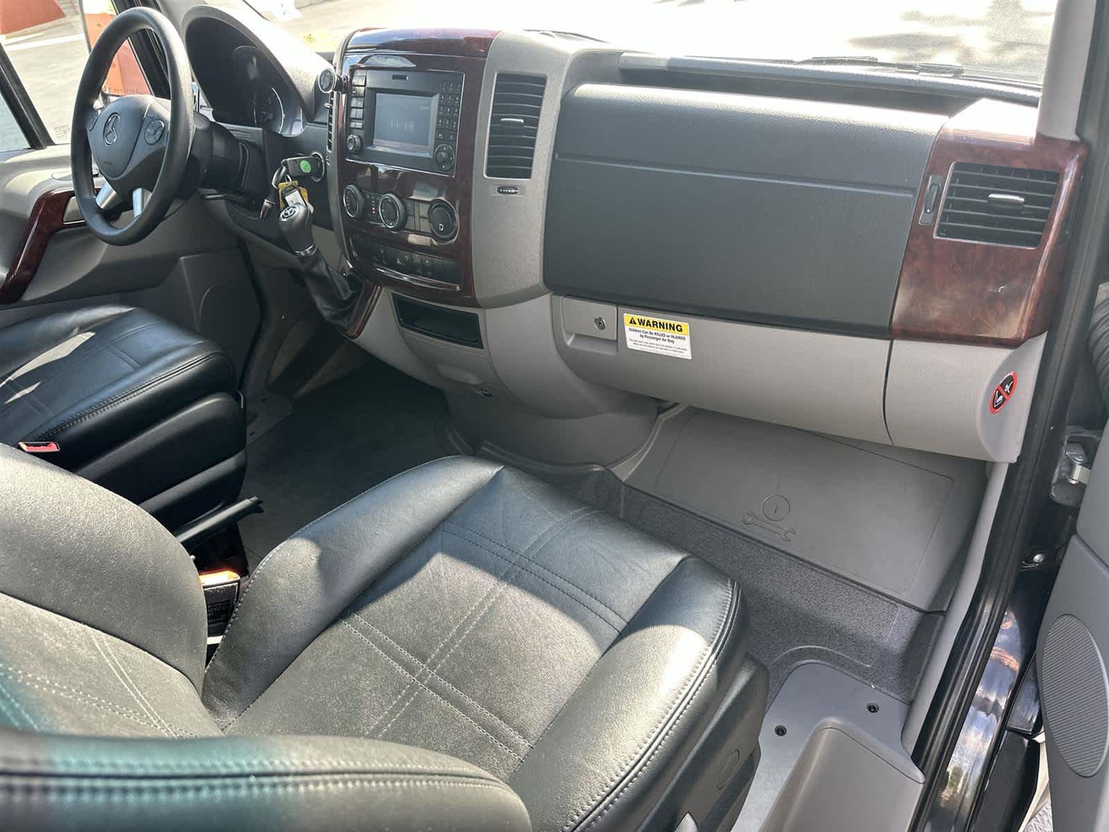 Thumbnail: 2016 Mercedes-Benz Sprinter - 10