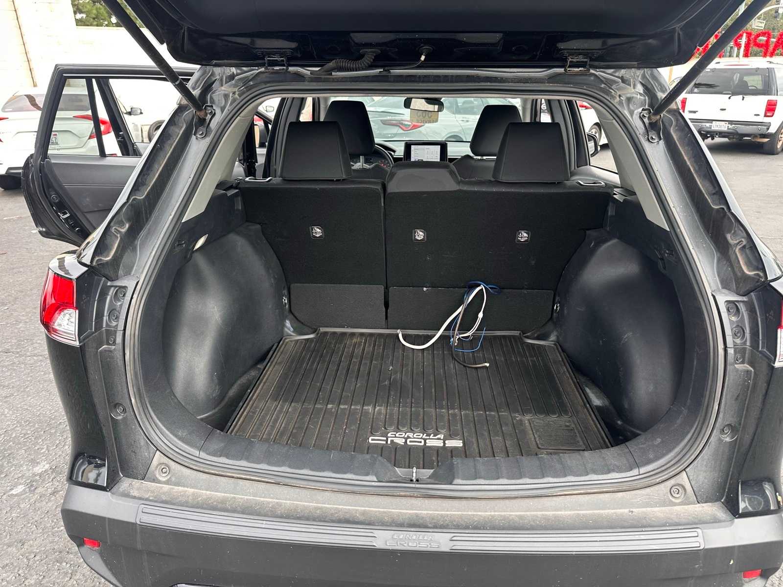 Thumbnail: 2023 Toyota Corolla Cross - 10