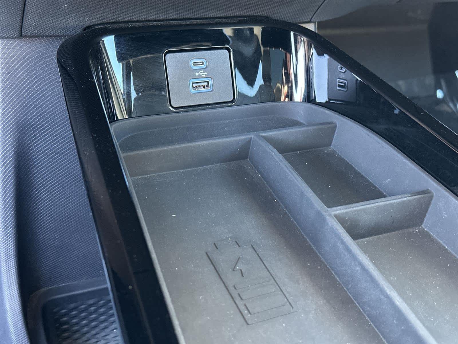 Thumbnail: 2022 Ford Mustang Mach-E - 26