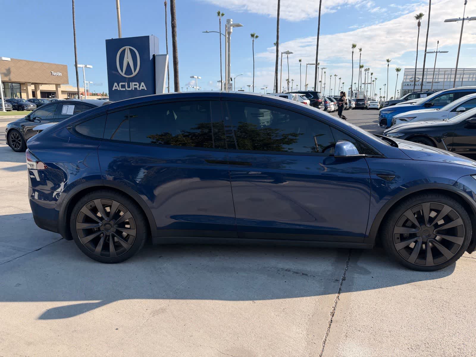Thumbnail: 2022 Tesla Model X - 4