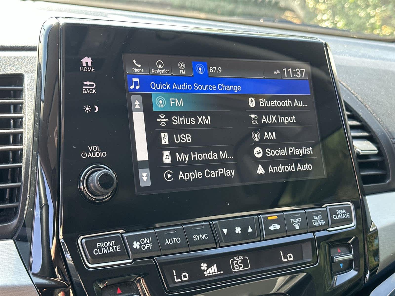 Thumbnail: 2023 Honda Odyssey - 16